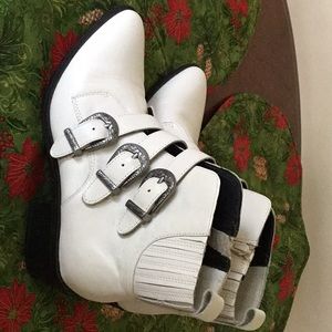 Steve Madden booties